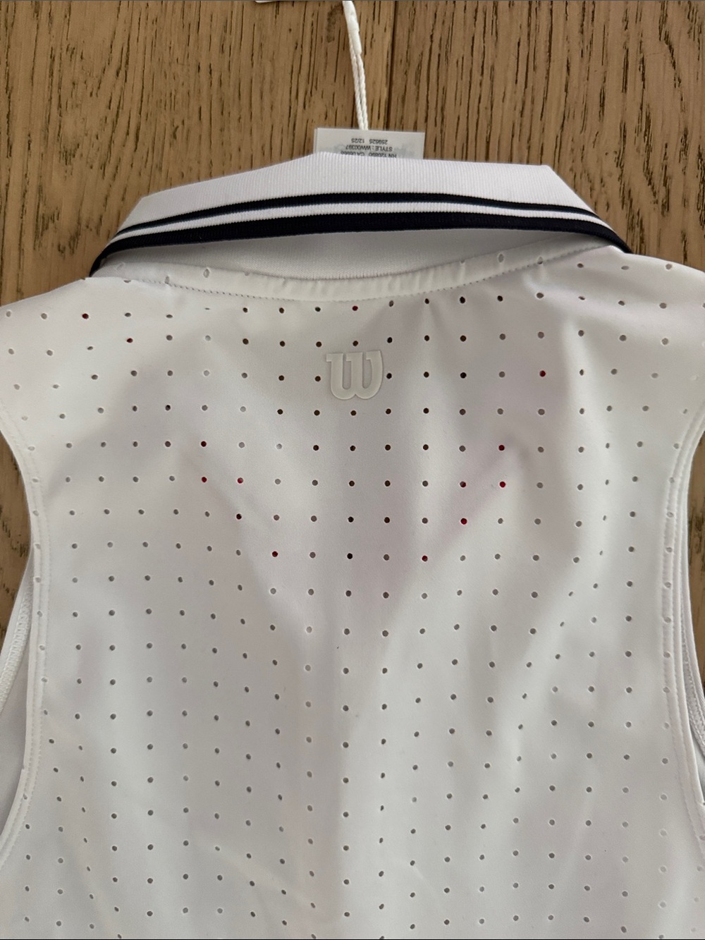 Wilson White Sleeveless Pleated Tennis Dress with Polo Collar brand new! Size m - Picture 5 of 5